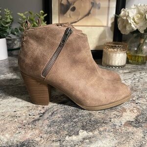 Report Brown Ankle Booties with Zipper